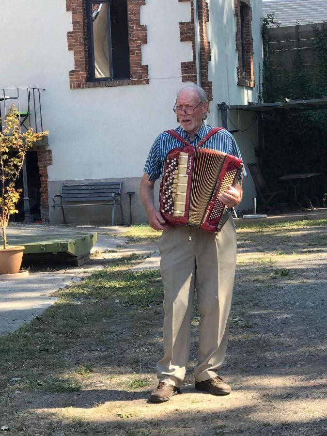 Moon River Saint-Junien Zewnętrze zdjęcie